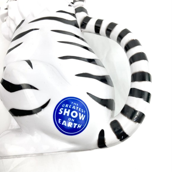 Circus Souvenir Siberian Tiger Flip-top Mug Greatest Show On Earth Collectible - Picture 6 of 7